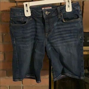 Tommy Hilfiger Size 4 Shorts